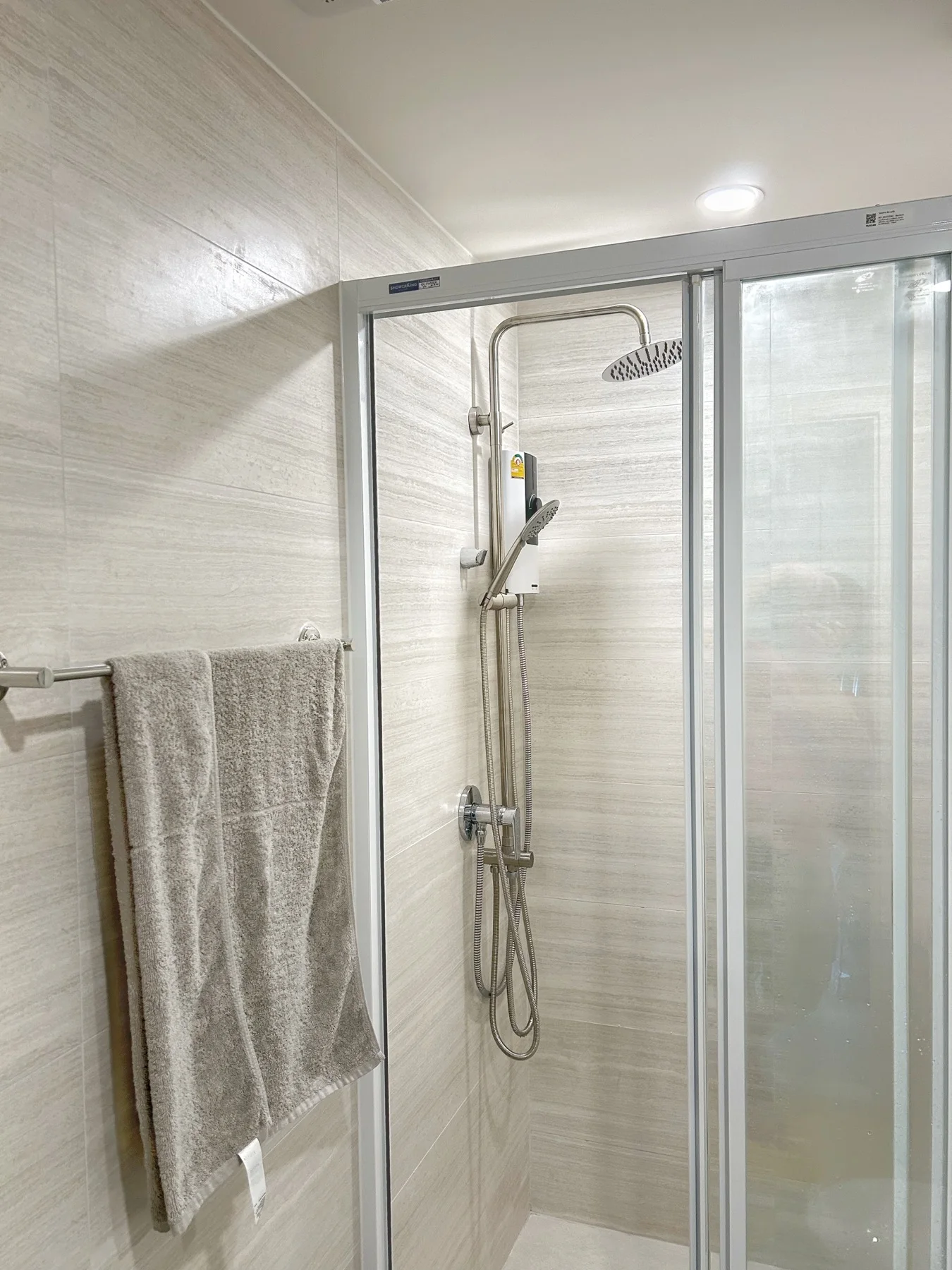 Bathroom rain shower