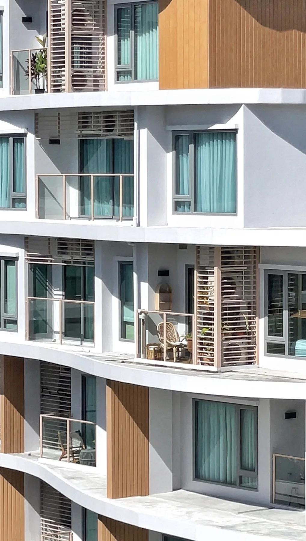 Additional property detail at PHYLL Condo